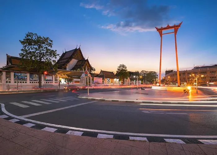 Go The Giant Swing โก เสาชิงช้า Apartment Bangkok